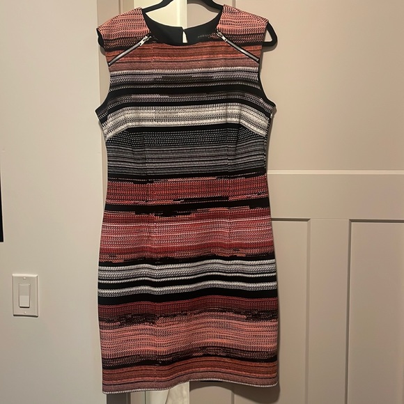 Dress - Picture 1 of 3